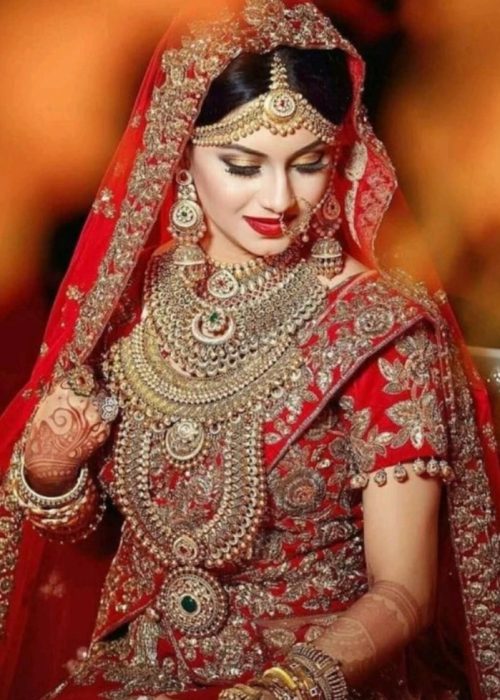 Bridal-Lehenga-Cholis_-1